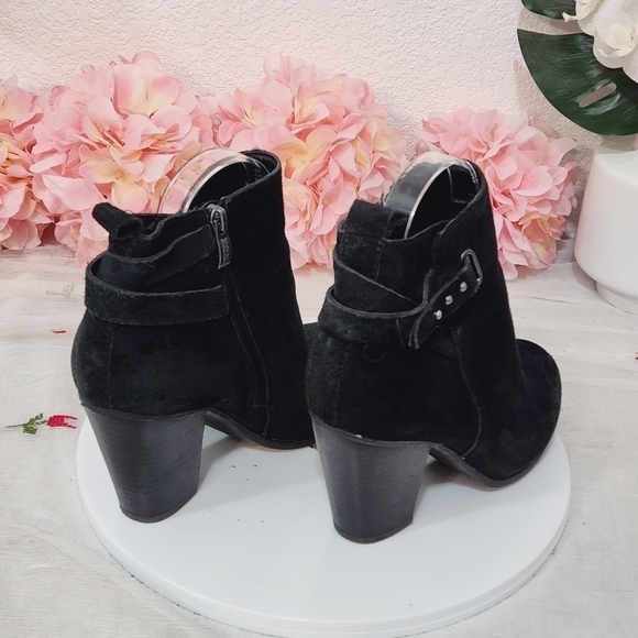 Michael By Michael Shannon Womens High Heel Booties Size: 8W - Picture 7 of 14